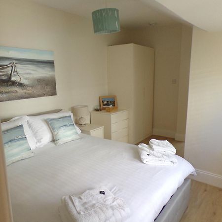 3Thedome - Luxury Ground Floor Apartment Opposite The Beach, Barton On Sea Exteriör bild