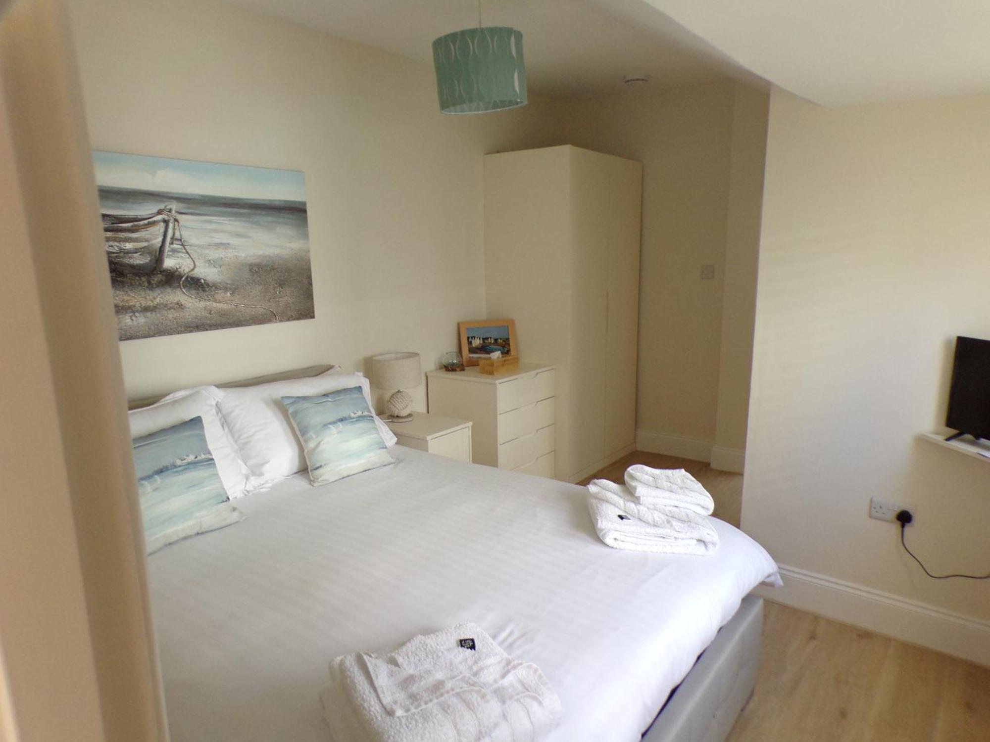 3Thedome - Luxury Ground Floor Apartment Opposite The Beach, Barton On Sea Exteriör bild