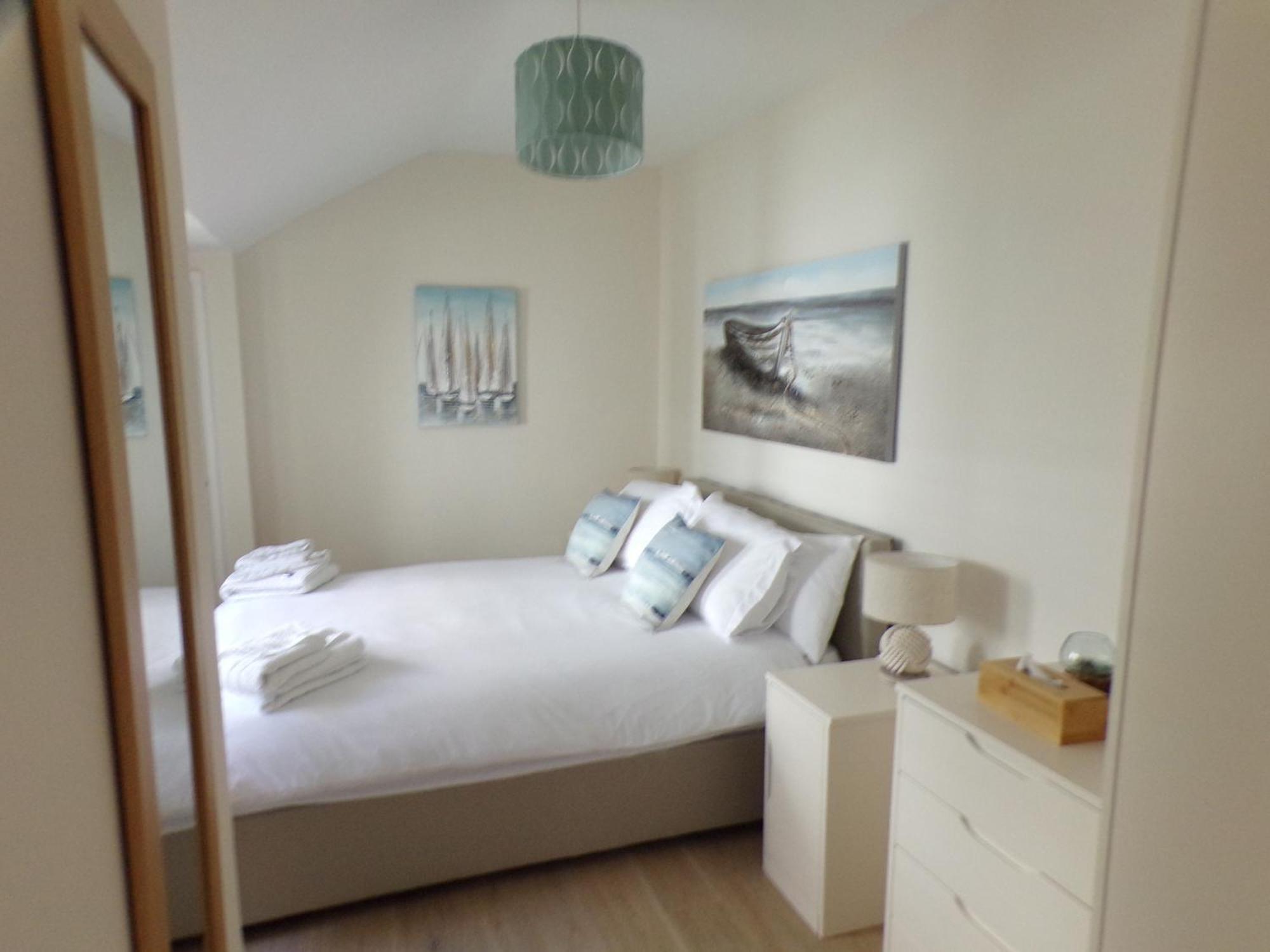 3Thedome - Luxury Ground Floor Apartment Opposite The Beach, Barton On Sea Exteriör bild