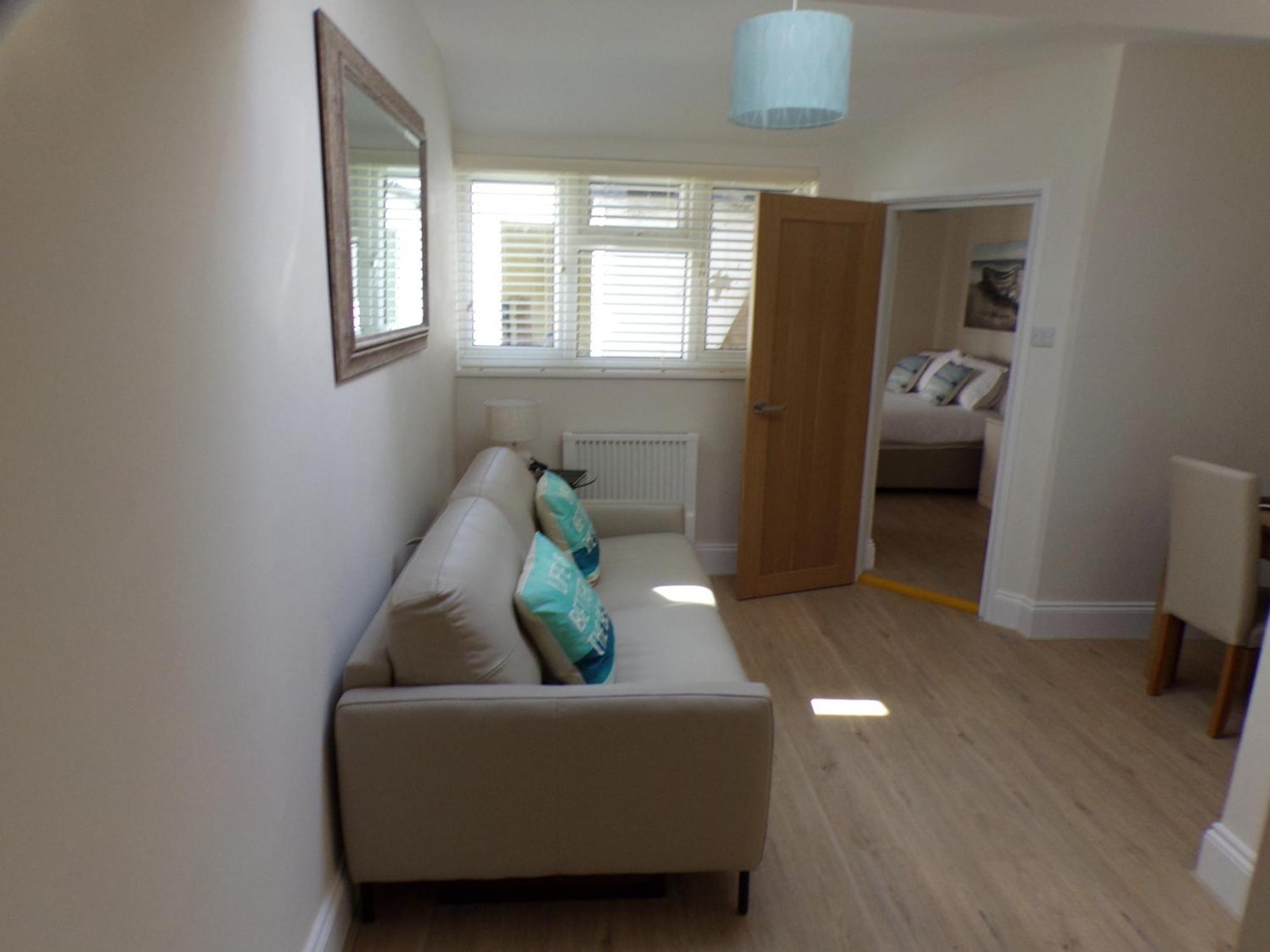 3Thedome - Luxury Ground Floor Apartment Opposite The Beach, Barton On Sea Exteriör bild